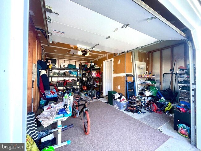 Building Photo - 4 Millbank Ct