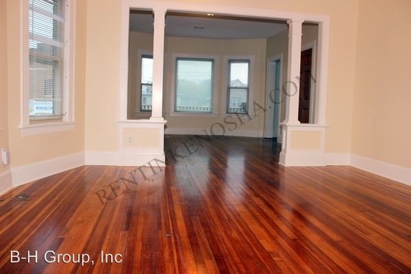 Foto del edificio - 2325 Roosevelt Rd