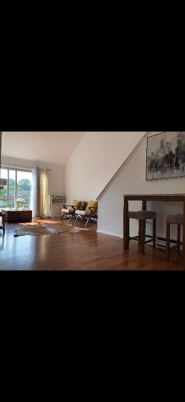 Foto del edificio - 3699 Broadbridge Ave