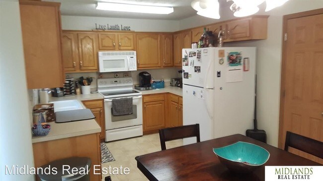 Building Photo - 710 Tupelo Ln