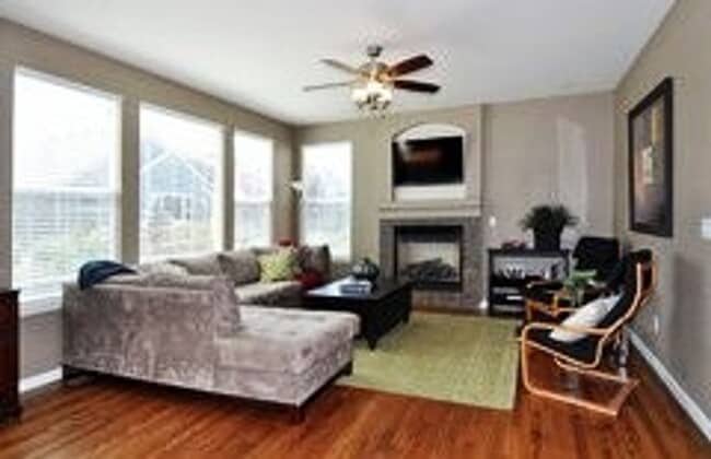 Building Photo - 3639 Little Dipper Dr