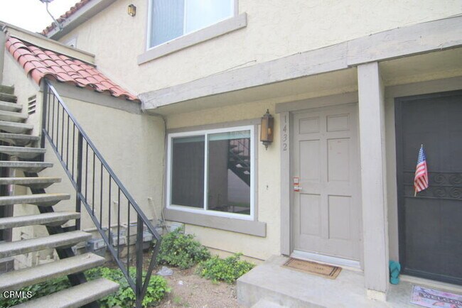 Building Photo - 1432 Royal Oaks Dr