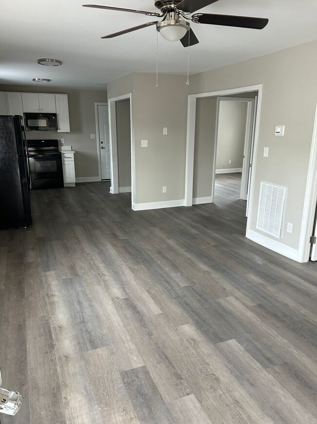 Photo - 518 W 24 1/2 St House