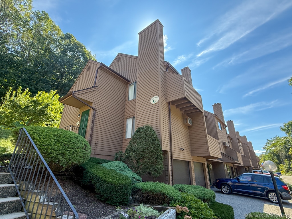 Primary Photo - 55 Cross St