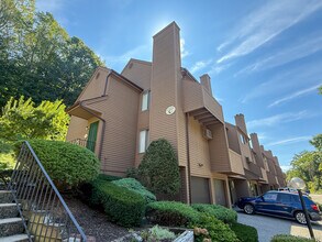 Building Photo - 55 Cross St