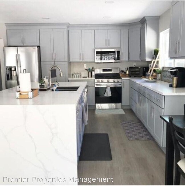 Foto del edificio - 3 br, 2 bath House - 819 Halecrest Dr.