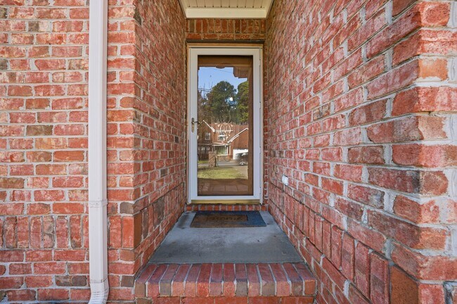 Foto del edificio - 5205 Pughsville Rd