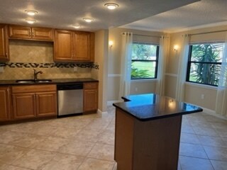 Cocina - 2469 Twin Dr