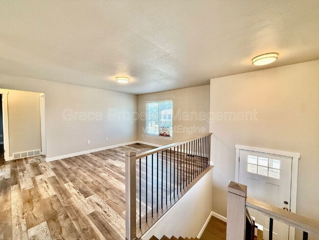 Photo - 10010 Bryant Ct House