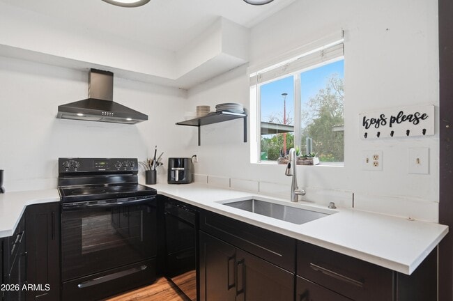 Foto del edificio - 4630 N 68th St