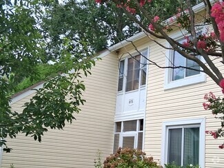 Building Photo - 875 Carew Rd