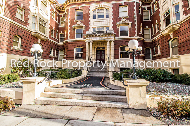 Building Photo - 507 S Howard St