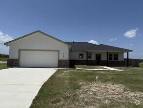 Building Photo - 112 Troubador Ln