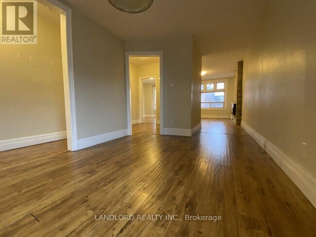 Photo du bâtiment - 412 Dovercourt Rd