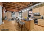 Foto principal - 607 Washington Ave S