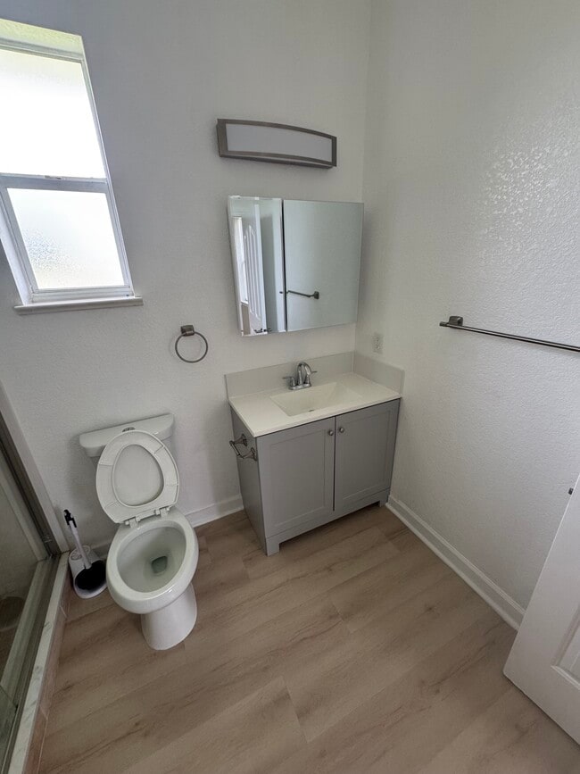 Building Photo - 137 Ortega Pl