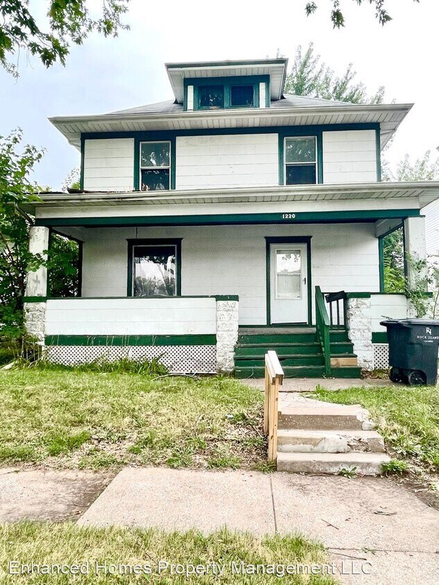 Primary Photo - 3 br, 1 bath House - 1220 12th St.