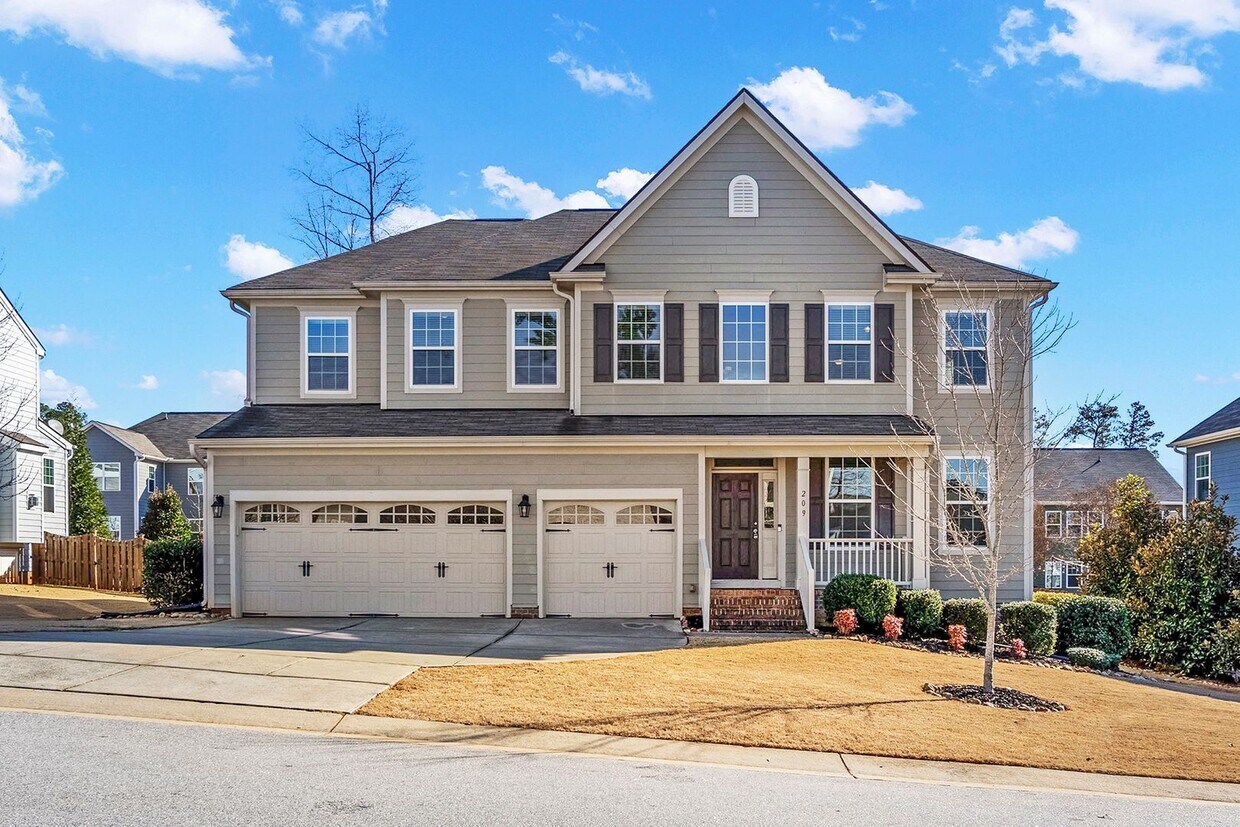 Primary Photo - 209 Oakenshaw Dr
