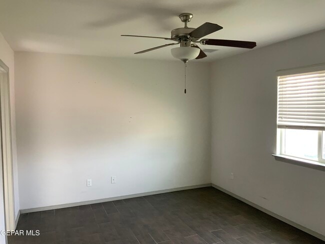 Building Photo - 4837 Kiko A Fierro Dr