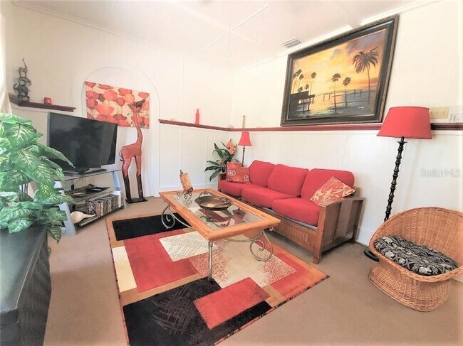 Foto del edificio - 6509 Grand Blvd