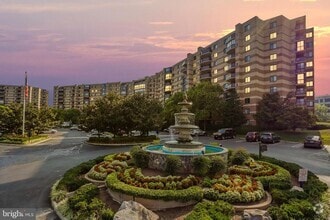 Building Photo - 8340 Greensboro Dr