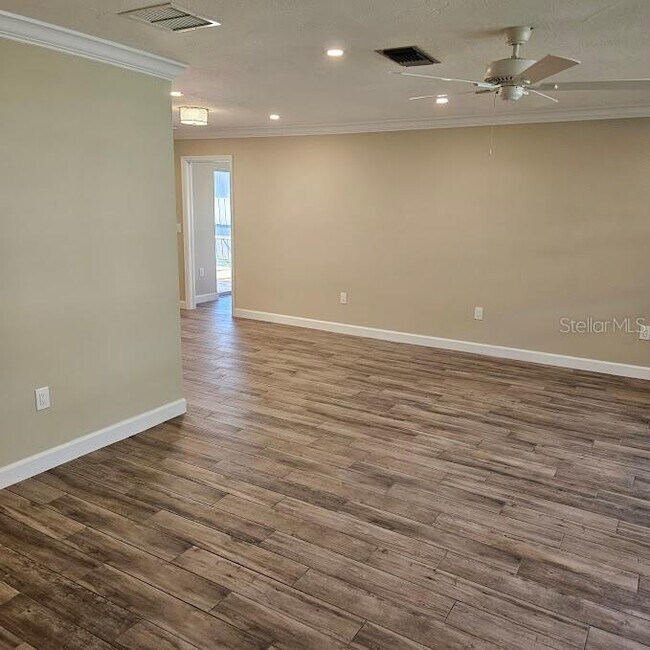 Building Photo - 7541 Biltmore Dr