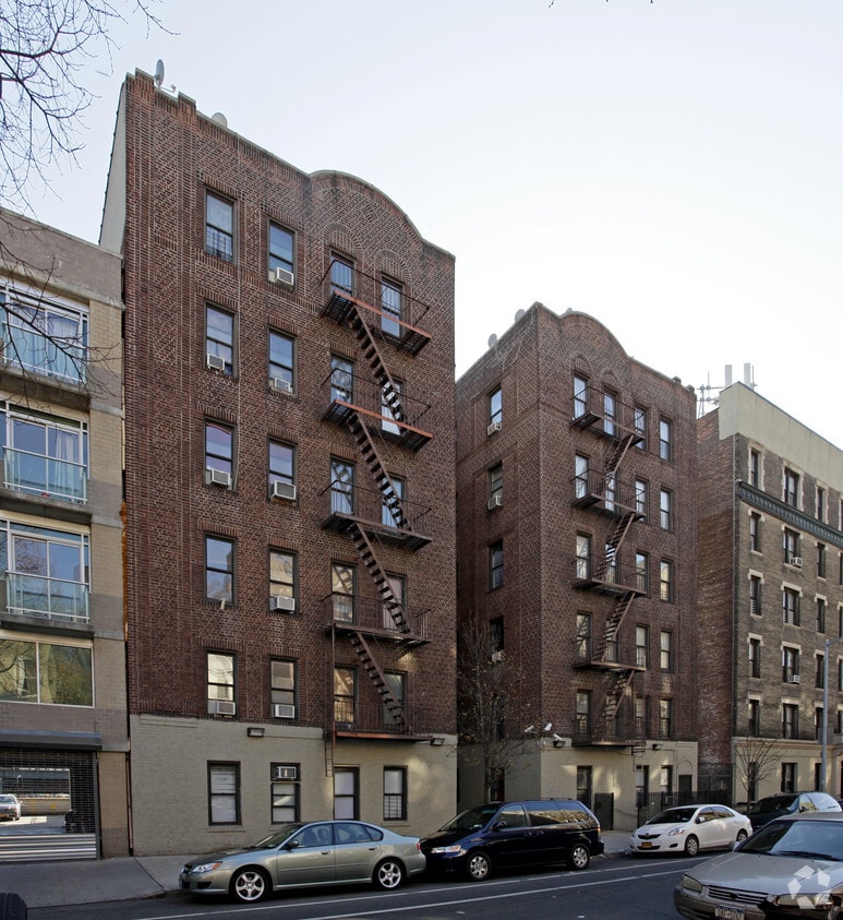 Primary Photo - 16-20 Marble Hill Ave