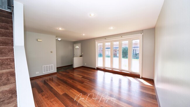 Building Photo - 7913 N Nordica Ave