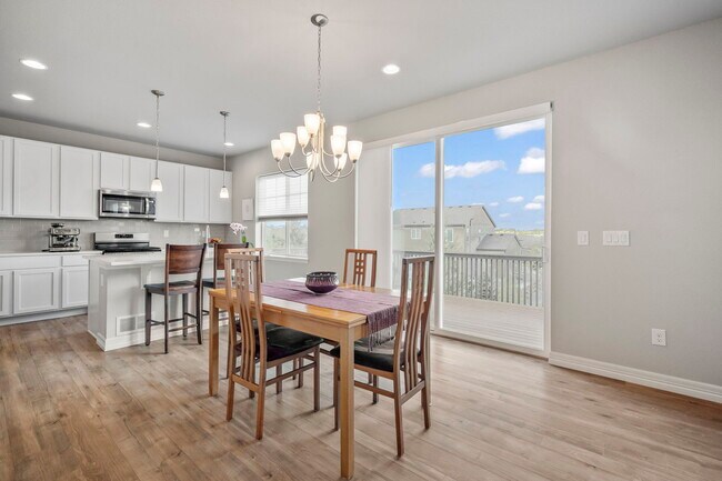 Building Photo - 7363 S Scottsburg Way