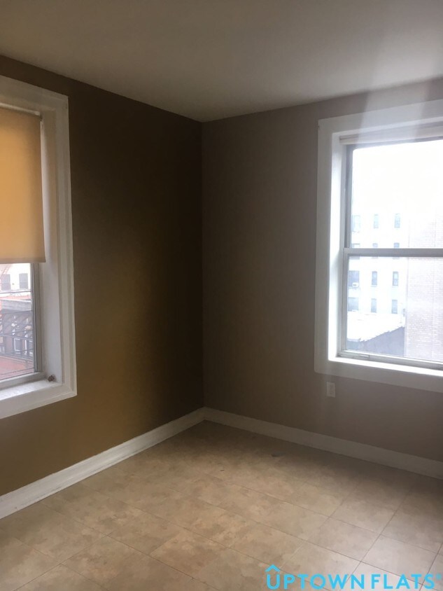 Foto del edificio - 3011 Heath Ave