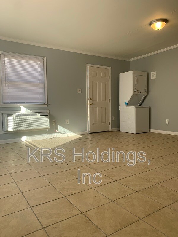 Building Photo - 2430 Alfalfa Ln
