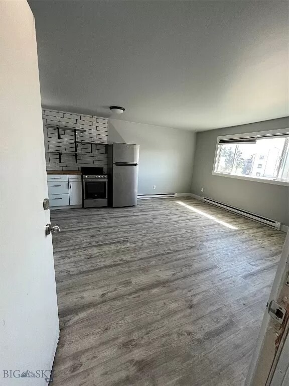 Building Photo - 215 S 19th Ave