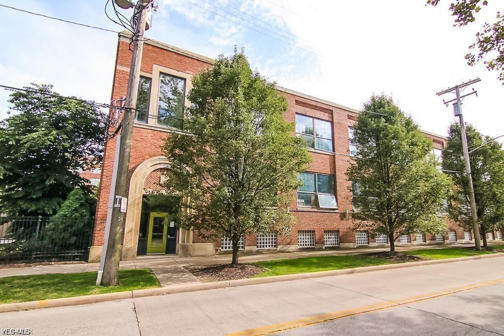 8205 Franklin Blvd Unit 9, Cleveland, OH 44102 Condo for Rent in Cleveland, OH