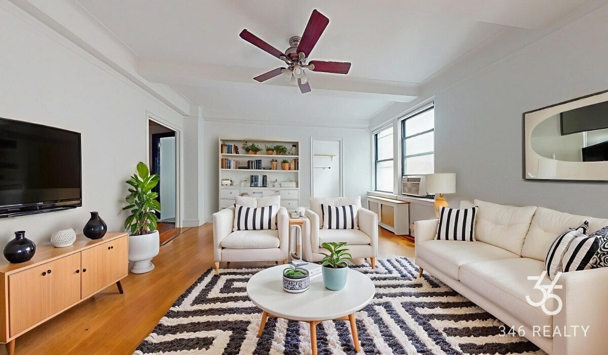 Foto principal - West 96th Street