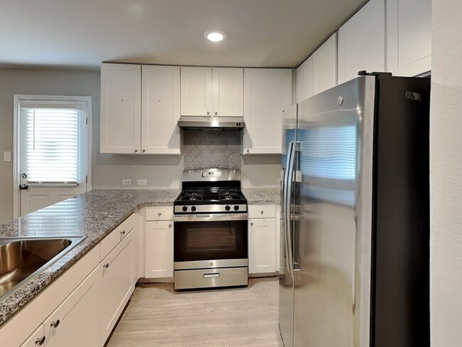 Foto del edificio - 7310 Adaja Riv