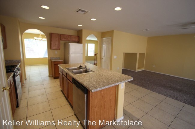 Building Photo - 4 br, 3 bath House - 808 Caballo Hills