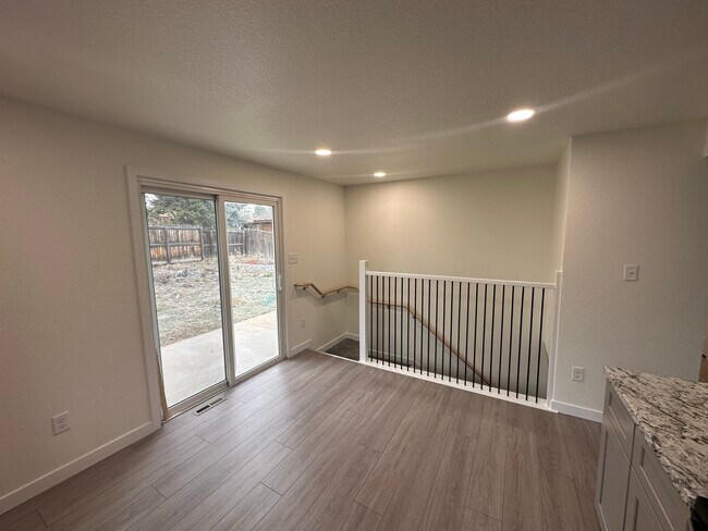 Building Photo - 10521 Garrison St