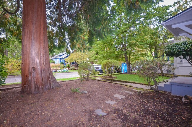 Foto del edificio - 6124 NE 28th Ave