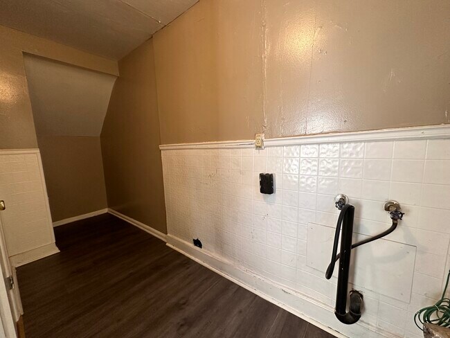 Foto del edificio - 7447 Arleta Blvd