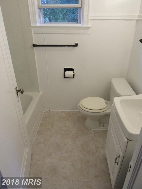 Bathroom - 8513 Flower Ave