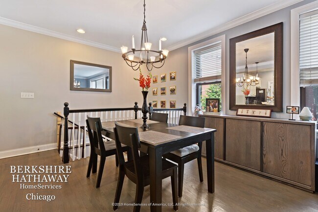 Foto del edificio - 2148 N Sawyer Ave