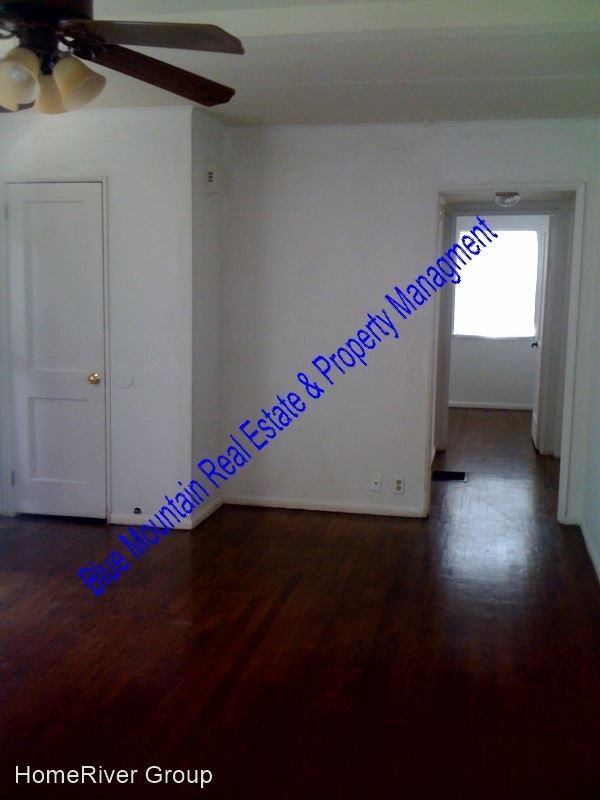 Foto del edificio - 3 br, 1 bath House - 515 E Cheyenne Road