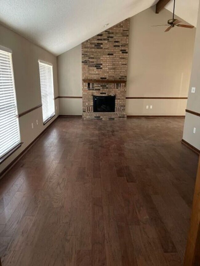 Building Photo - 11 Stonehedge Conway, AR 72034
