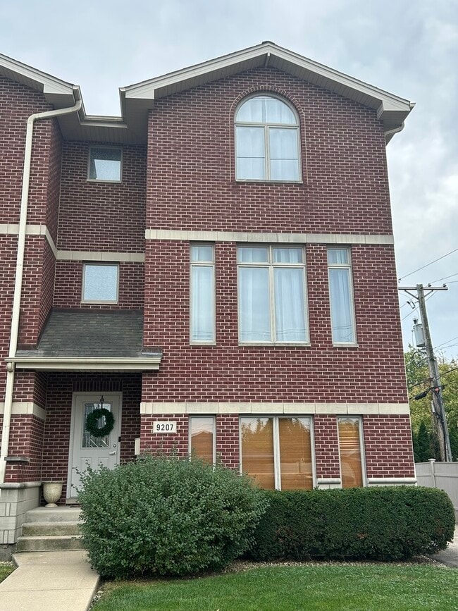 Building Photo - 9207 Gerritsen Ave