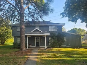 Building Photo - 7810 Oakridge Dr