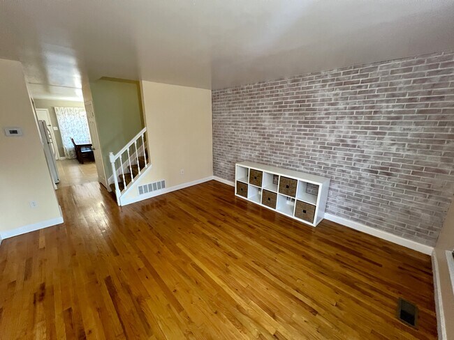 Living Room - 105 N Ann St