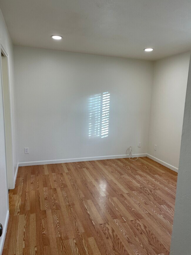 Building Photo - 4194 N Western Winds Dr