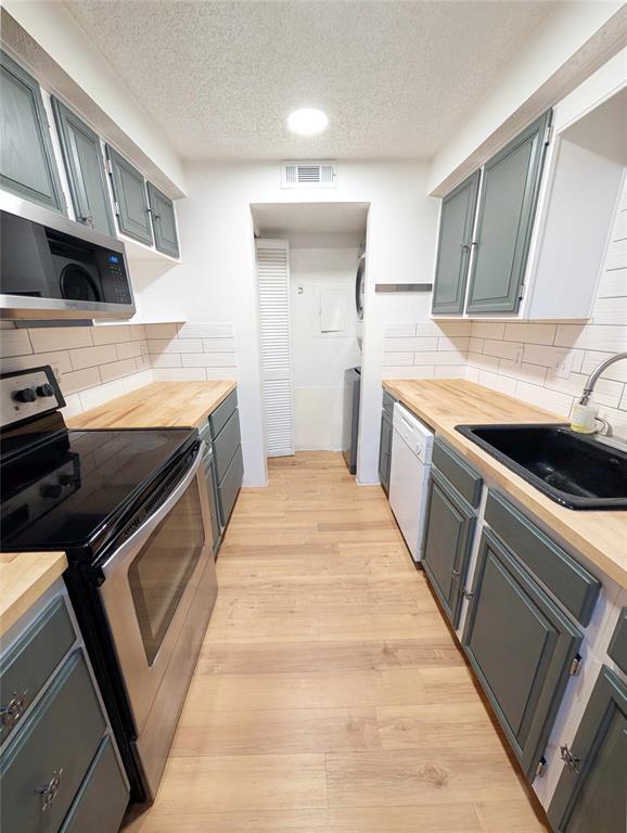 Foto del edificio - 11130 N Stratford Dr