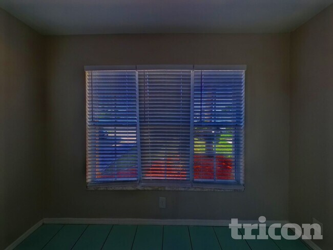 Foto del edificio - 3257 Brewster Dr