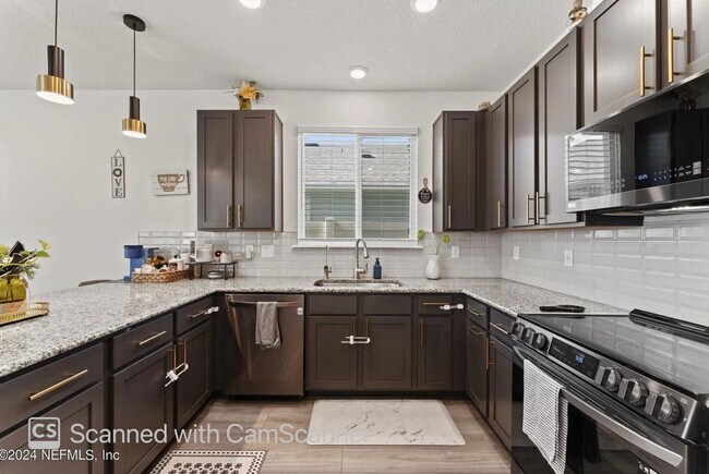 Building Photo - 8101 Guild Way